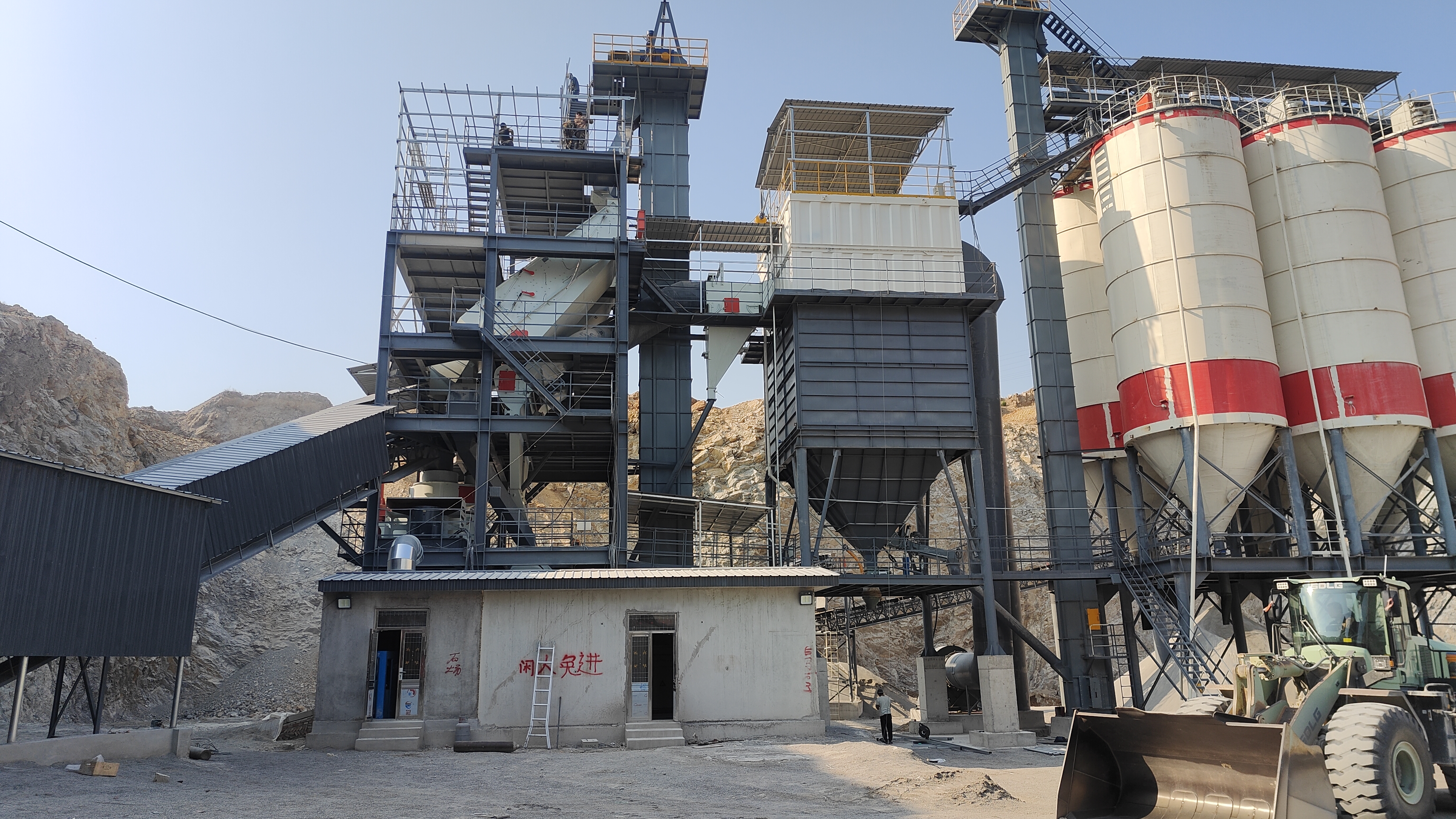 告別停工！制砂樓干法工藝：零下20℃照樣穩產(chǎn)，全年收益不打烊